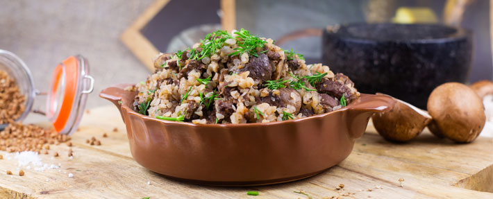 Buchweizen mit Rindfleisch und Champignons