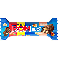 Riegel aus Milchschokolade mit 7% kakaohaltigen Waffeln, 5% Haselnüssen und 42% Kakaocreme mit Rumgeschmack "ROM Buzz"